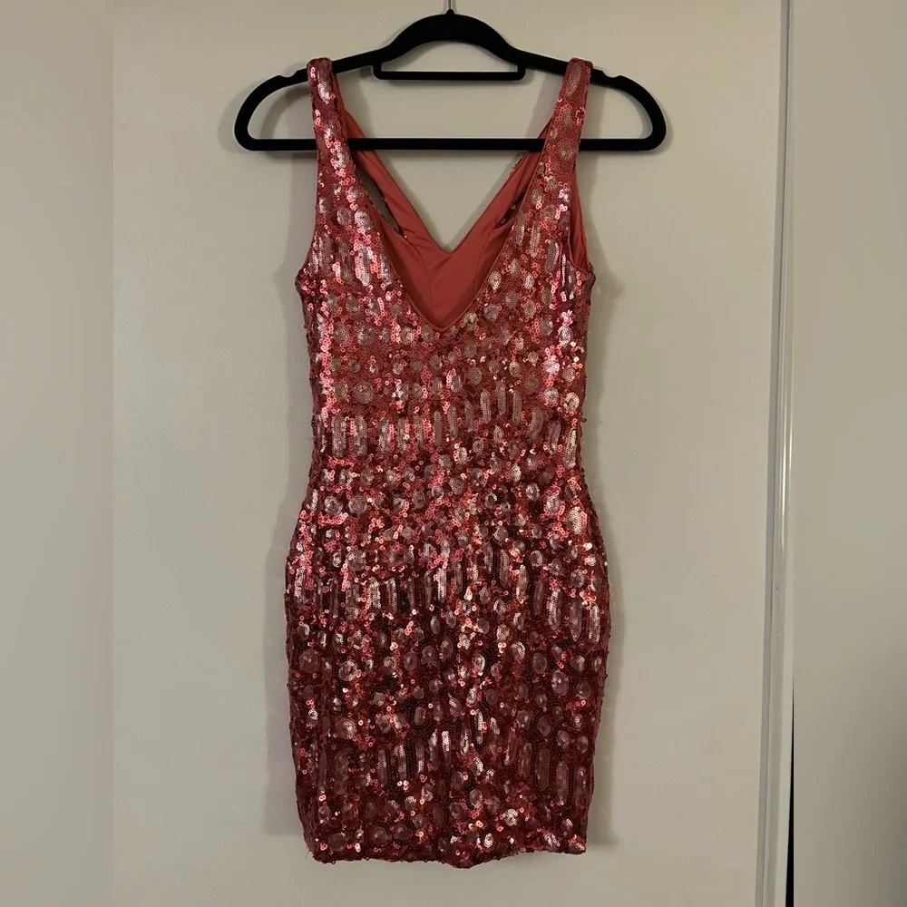 Pink/ Coral sequined Bebe Addiction dress XS - Picture 3 of 5
